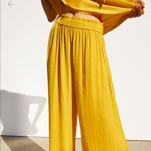 Zara | Pants \u0026 Jumpsuits | Zara Flowy 